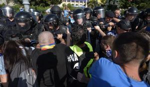 ȘOC DUPĂ 8 ANI în Dosarul 10 August/ Foștii șefi ai Jandarmeriei au fost ACHITAȚI/ Decizia care reaprinde furia victimelor<br>