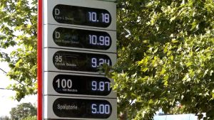 ALERTĂ la pompe/ Motorina a trecut de 10 lei pe litru, iar unele benzinării au rămas fără carburant