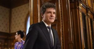 CONSULTĂRI DECISIVE LA COTROCENI | Surse: Nicușor Dan ar pregăti a treia variantă de premier în patru luni/ PSD îl vrea pe Grindeanu, AUR pune condiții<br>