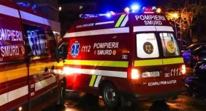 PIETON INCONȘTIENT DUPĂ UN ACCIDENT ÎN PITEȘTI | Două echipaje SMURD intervin pe bulevardul Petrochimiștilor