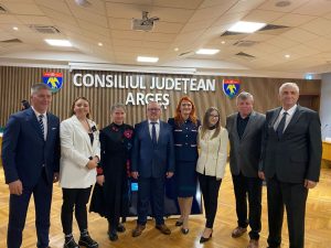 SCANDAL LA CONSILIUL JUDEȚEAN ARGEȘ între PSD și PNL/ PSD propune scumpirea prețului la gunoi cu 40%/ PNL se opune creșterii/ „Argeșenii nu au nevoie de înca o povară!”